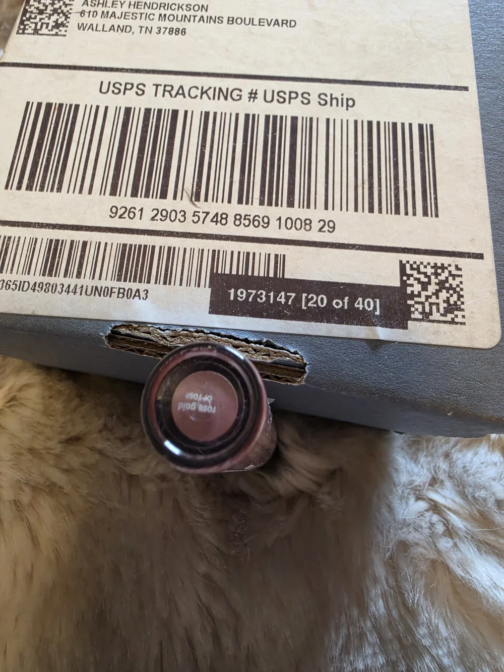 Avon Pink Liquid Lip Gloss - Sheer Metallic Shine